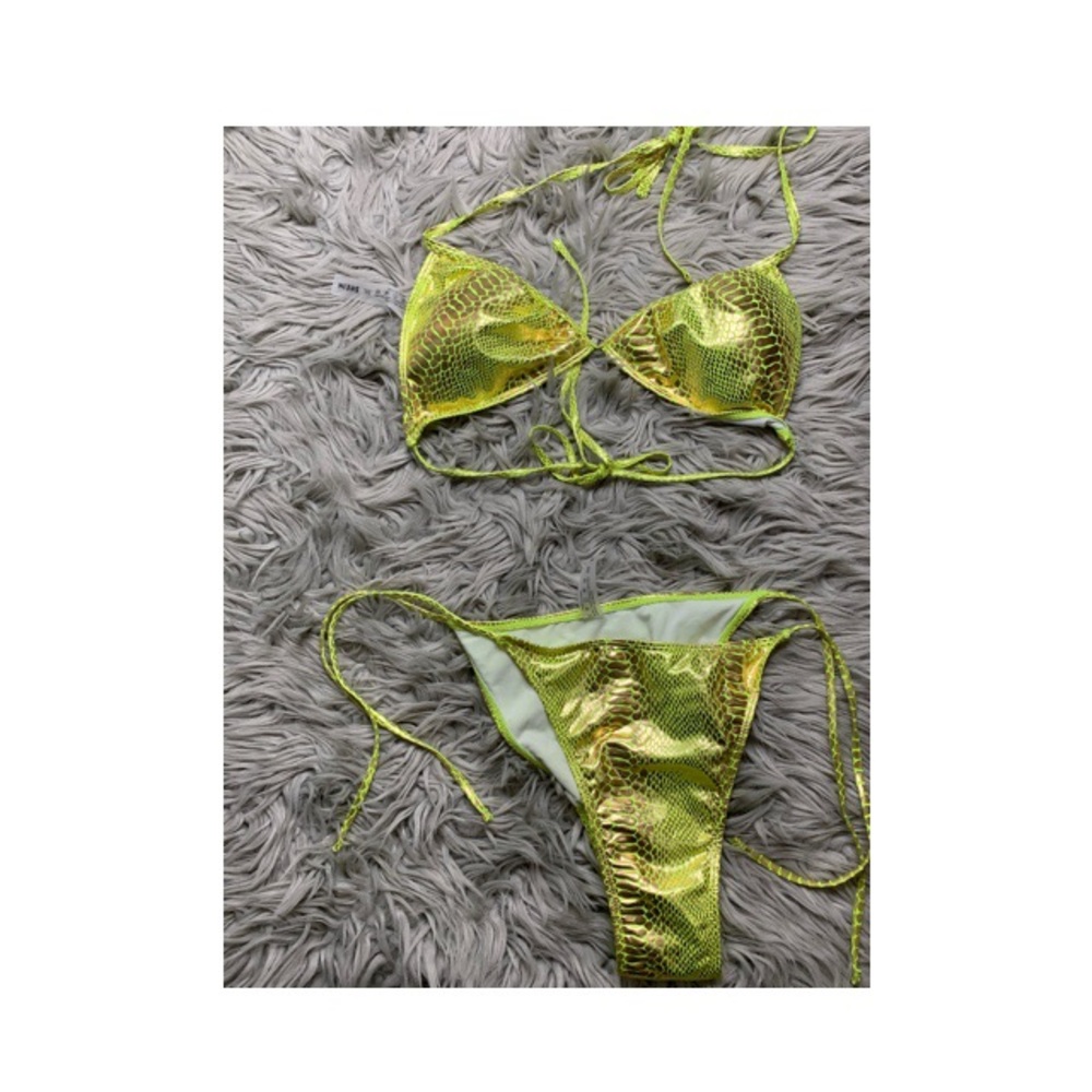 Plus size bikini